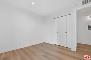 8601 International Ave, Canoga Park, CA 91304 - Photo 21