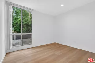 8601 International Ave, Canoga Park, CA 91304 - Photo 29