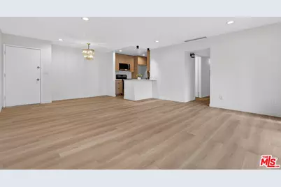 8601 International Ave #122, Canoga Park, CA 91304 - Photo 7