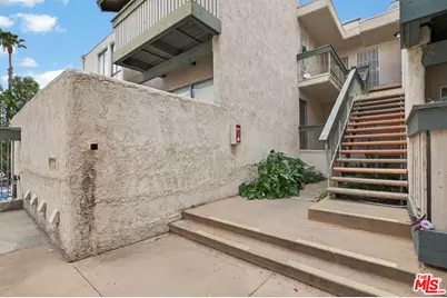 8601 International Ave #122, Canoga Park, CA 91304 - Photo 35