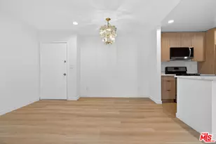 8601 International Ave, Canoga Park, CA 91304 - Photo 5