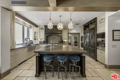 26954 Whitehorse Pl, Canyon Country, CA 91387 - Photo 15