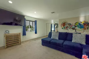 8131 Bianca Ave, Northridge, CA 91325 - Photo 29