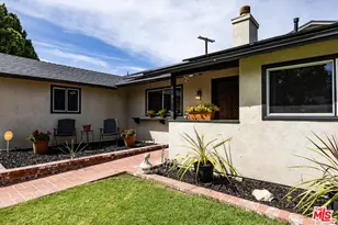 8131 Bianca Ave, Northridge, CA 91325 - Photo 3