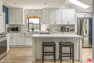 8131 Bianca Ave, Northridge, CA 91325 - Photo 7