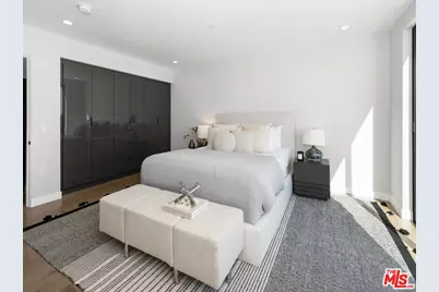 1017 N Croft Ave #201, Los Angeles, CA 90069 - Photo 15