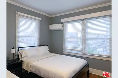 942 S Bronson Ave, Los Angeles, CA 90019 - Photo 23