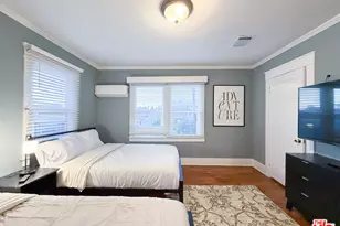 942 S Bronson Ave, Los Angeles, CA 90019 - Photo 21