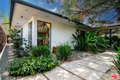 17600 Lemarsh St, Northridge, CA 91325 - Photo 9
