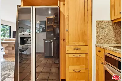 970 Palm Ave #100, West Hollywood, CA 90069 - Photo 19