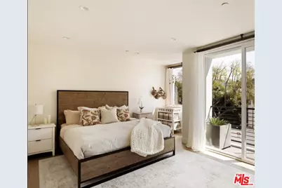 836 N McCadden Pl, Los Angeles, CA 90038 - Photo 15