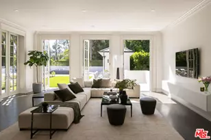 917 N Crescent Dr, Beverly Hills, CA 90210 - Photo 9
