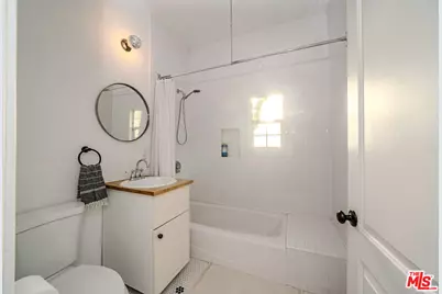 173 S Kingsley Dr, Los Angeles, CA 90004 - Photo 31