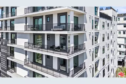 904 S New Hampshire Ave #Ph-2, Los Angeles, CA 90006 - Photo 3