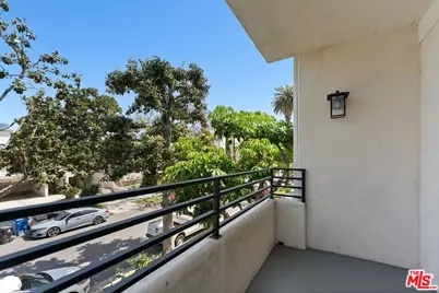 1909 Pelham Ave #111, Los Angeles, CA 90025 - Photo 19