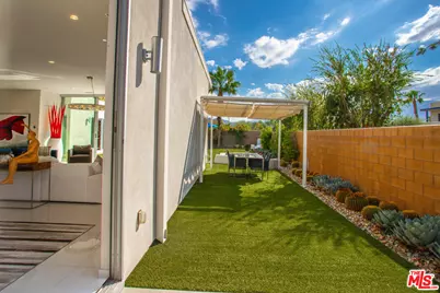 4304 Vantage Ln, Palm Springs, CA 92262 - Photo 15