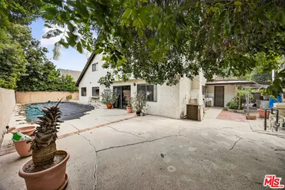 23255 Covello St, Canoga Park, CA 91304 - Photo 41