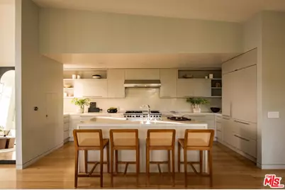 3218 Maplewood Ave, Los Angeles, CA 90066 - Photo 3