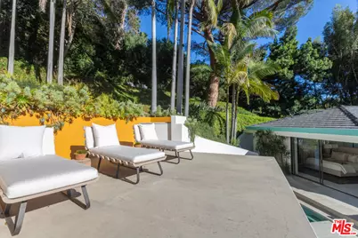 2034 Outpost Dr, Los Angeles, CA 90068 - Photo 33