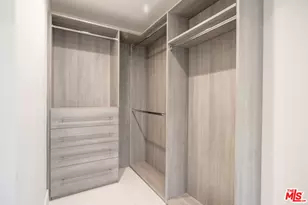 7141 Woodrow Wilson Dr, Los Angeles, CA 90068 - Photo 15