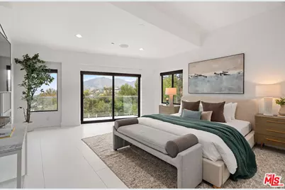7141 Woodrow Wilson Dr, Los Angeles, CA 90068 - Photo 13