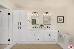 22642 Berdon St, Woodland Hills, CA 91367 - Photo 31