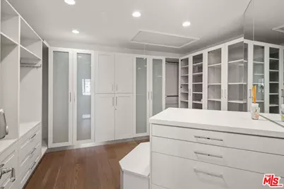5202 Pacific Ave, Marina del Rey, CA 90292 - Photo 17