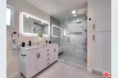 2529 W 73rd St, Los Angeles, CA 90043 - Photo 23