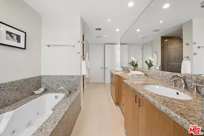 10350 Wilshire Blvd #1101, Los Angeles, CA 90024 - Photo 17