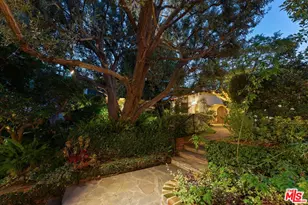 10966 Strathmore Dr, Los Angeles, CA 90024 - Photo 21