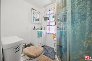 201 E Eagle St, Long Beach, CA 90806 - Photo 9