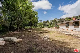 1250 N Norman Pl, Los Angeles, CA 90049 - Photo 17