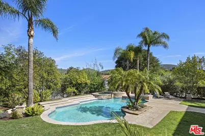 3909 Cresthaven Dr, Westlake Village, CA 91362 - Photo 27