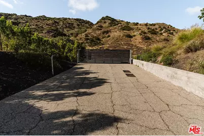 3649 Kanan Rd, Agoura Hills, CA 91301 - Photo 33
