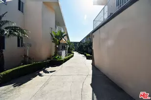 3835 W 104th St, Inglewood, CA 90303 - Photo 3
