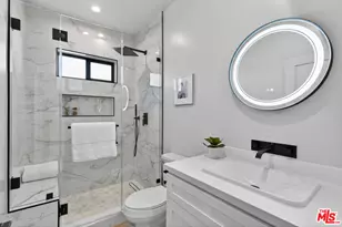 2931 S Bronson Ave, Los Angeles, CA 90018 - Photo 49