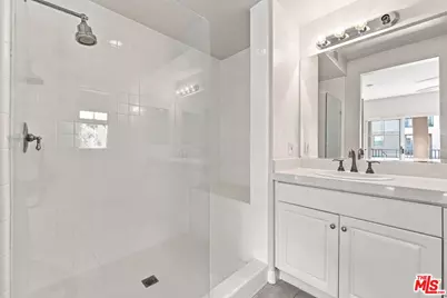 13080 Pacific Prome #111, Playa Vista, CA 90094 - Photo 29