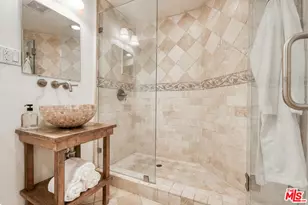 2933 Ledgewood Dr, Los Angeles, CA 90068 - Photo 19