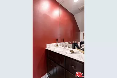 500 N Orlando Ave #101, West Hollywood, CA 90048 - Photo 13