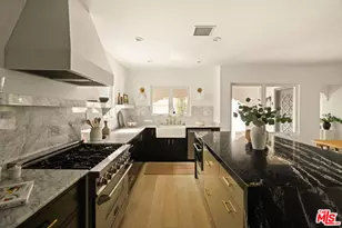 3928 S Bronson Ave, Los Angeles, CA 90008 - Photo 13