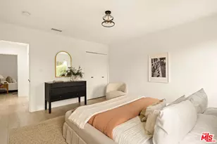 3928 S Bronson Ave, Los Angeles, CA 90008 - Photo 27