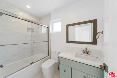 3045 Wellington Rd, Los Angeles, CA 90016 - Photo 27