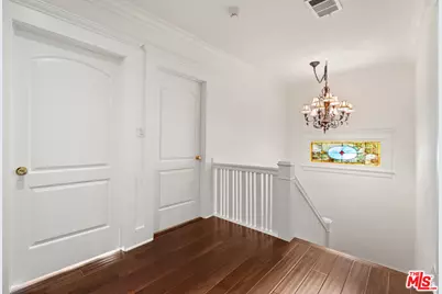 1513 S Victoria Ave, Los Angeles, CA 90019 - Photo 19