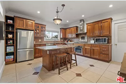 1513 S Victoria Ave, Los Angeles, CA 90019 - Photo 11