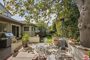 10481 Eastborne Ave, Los Angeles, CA 90024 - Photo 21