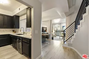 5848 W Olympic Blvd, Los Angeles, CA 90036 - Photo 3