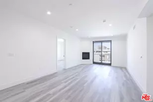 11800 Courtleigh Dr, Los Angeles, CA 90066 - Photo 19