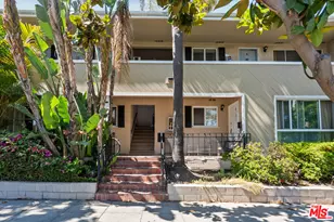 272 S Doheny Dr, Beverly Hills, CA 90211 - Photo 3
