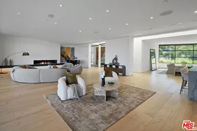 455 Castle Pl, Beverly Hills, CA 90210 - Photo 9