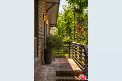 9648 Yoakum Dr, Beverly Hills, CA 90210 - Photo 39